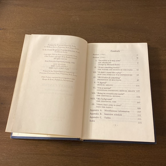The Invasion from Mars A Study in the Psychology of Panic by Hadley Cantril 1982 - Picture 5 of 11